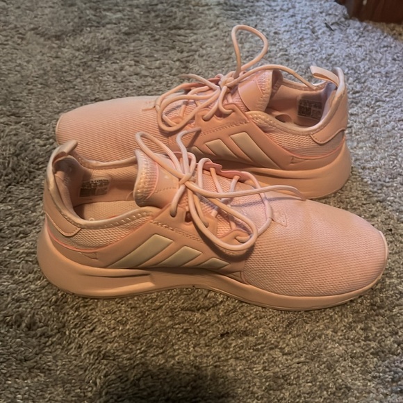 Adidas Swift Run sz 7 kids 8.5 women’s - Picture 2 of 5